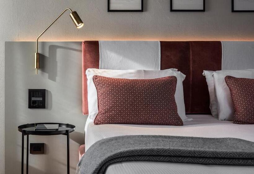 فندق ريفى Locanda Dei Logi