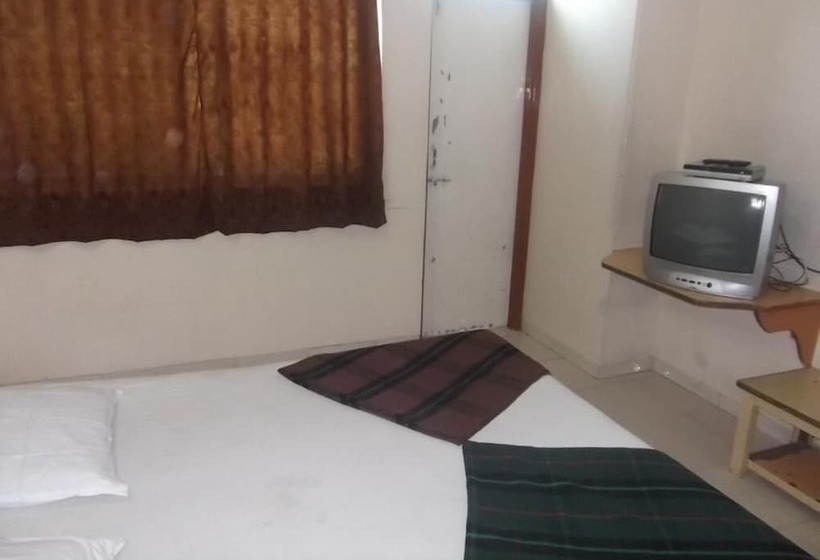 فندق Sahyadree Lodging
