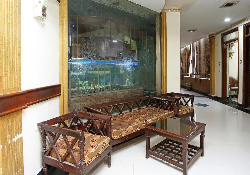 Minar Hotel By Oyo