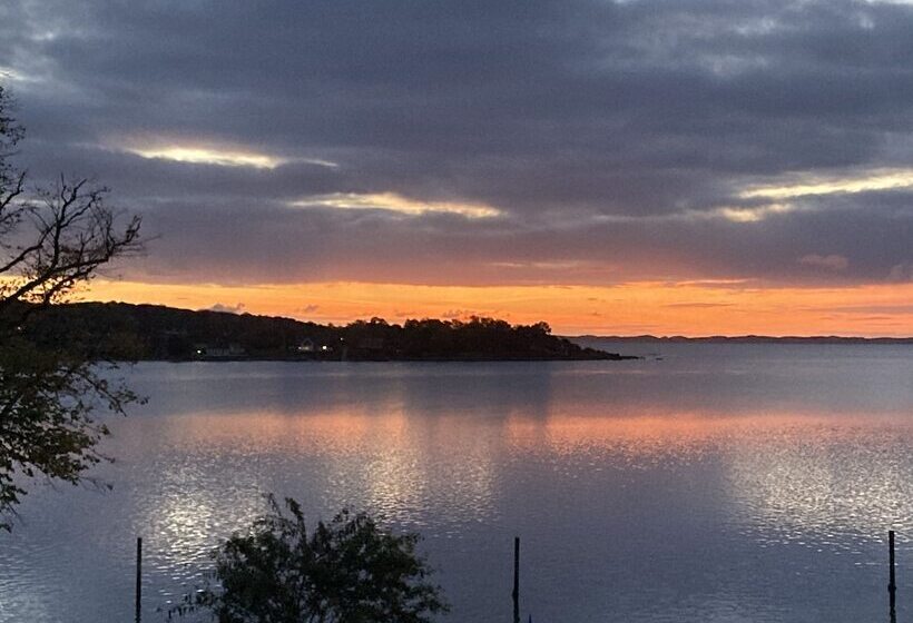 Troense B&b By The Sea