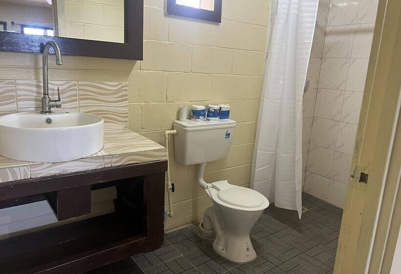 Transit Motel   Hostel