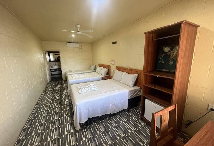 Transit Motel   Hostel