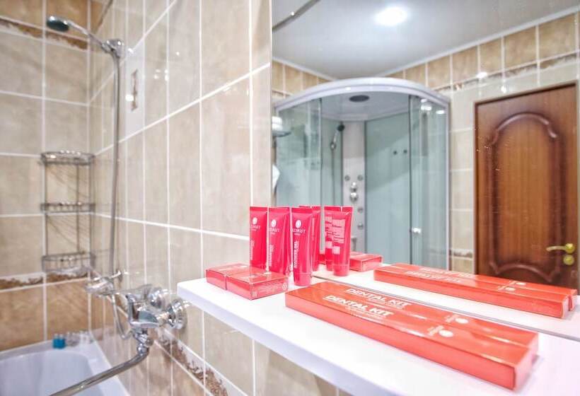 Azimut Hotel Prometey Nebug Tuapse