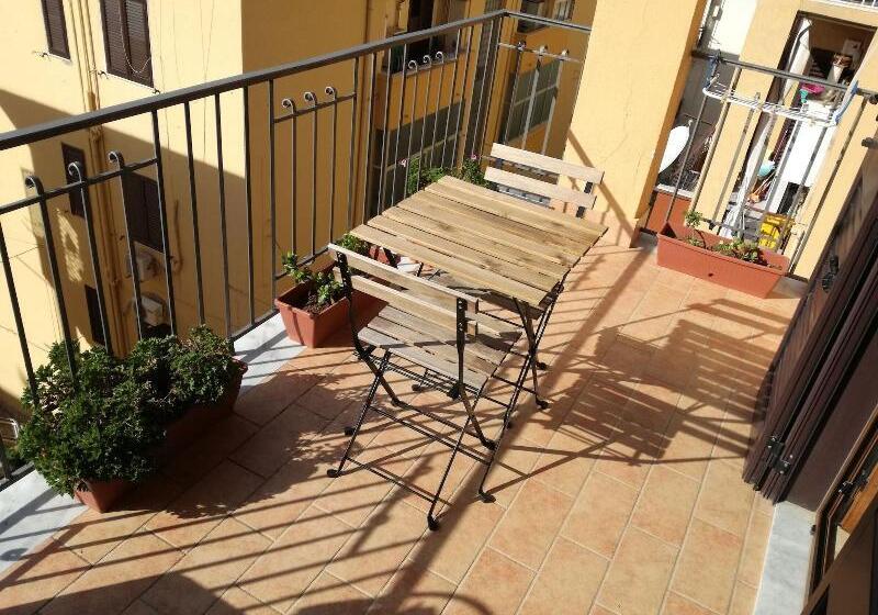 تختخواب و صبحانه Home La Kore