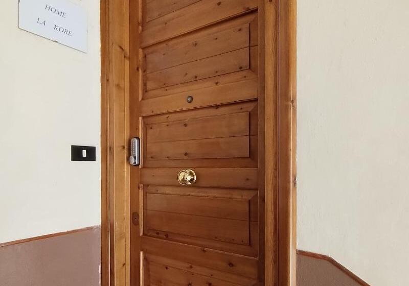 تختخواب و صبحانه Home La Kore