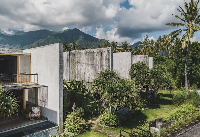 호텔 The Tiing Tejakula Villas