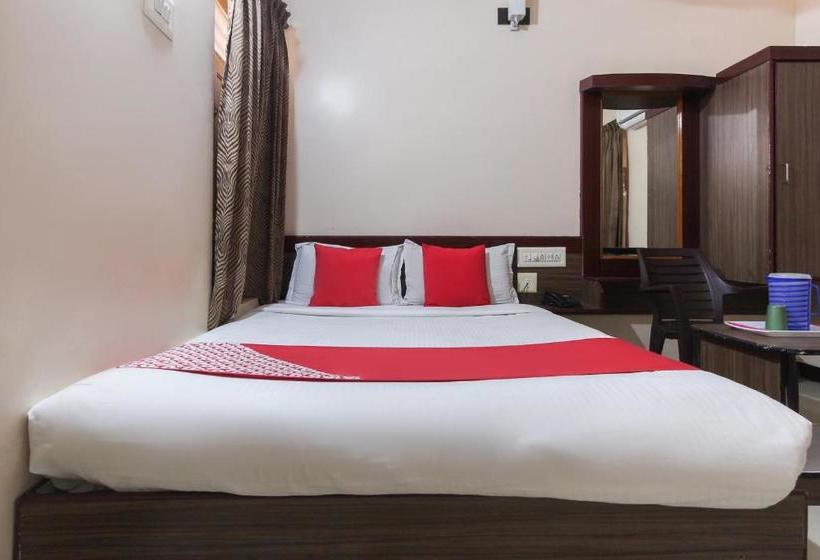 هتل Sri Jayaram Lodge By Oyo Rooms