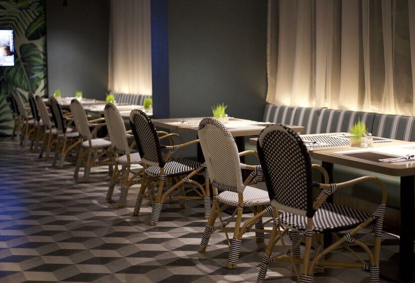 هتل The Zuri Pekanbaru