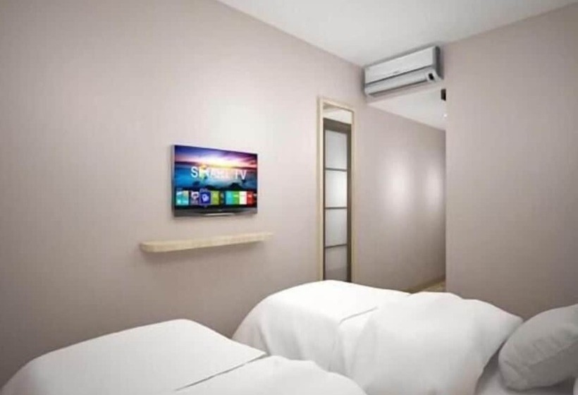 هتل Central Front One Inn Jakarta Airport