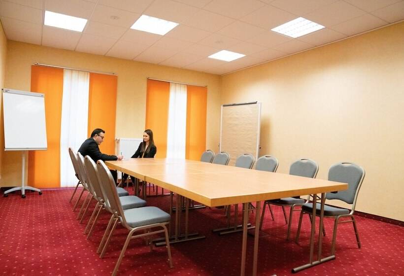 ホテル Lowenstein