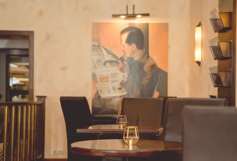 ホテル Lowenstein