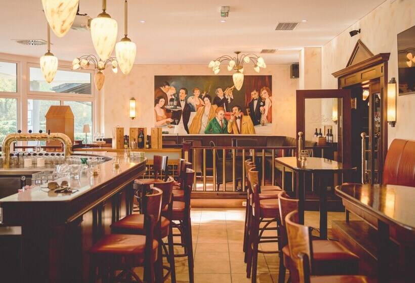 ホテル Lowenstein