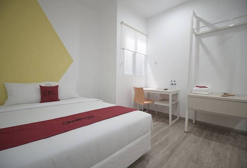 هتل Reddoorz Plus @ Catania Lrt Cinde Palembang
