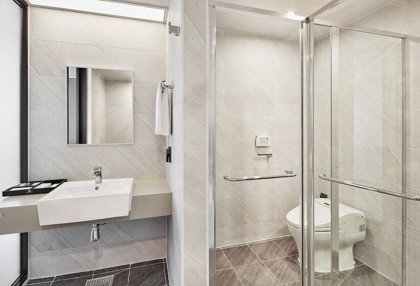 فندق Westernbay Marina