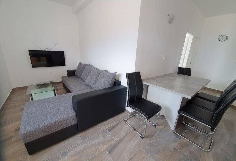 Apartments Ljubic