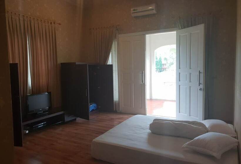 Green Hill Villa Sibolangit