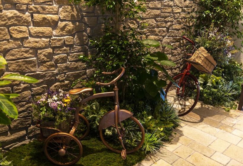 Отель La Vista Kirishima Hills