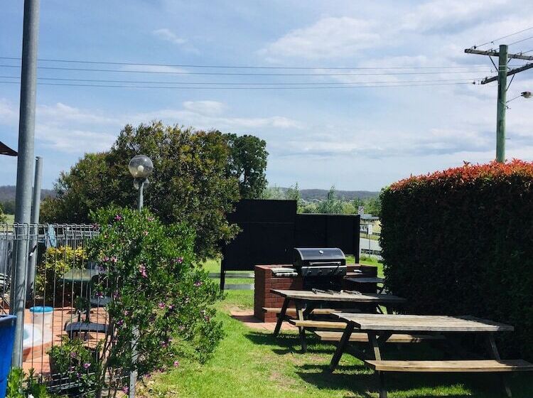 汽车旅馆  Colonial Motor Inn Pambula