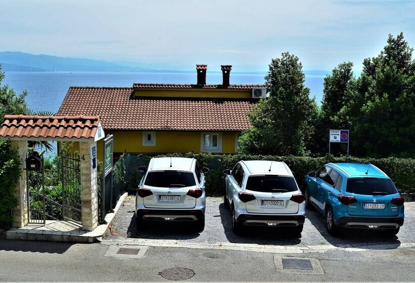 پانسیون Apartments And Rooms Vila Irma