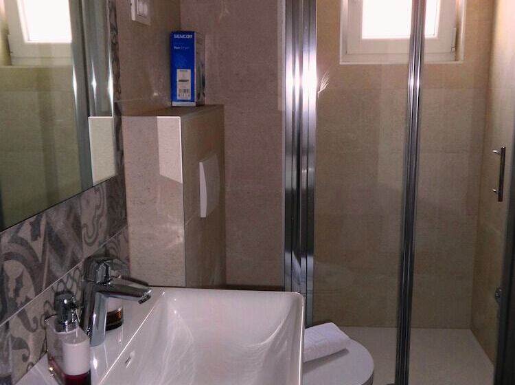 پانسیون Apartments Dany