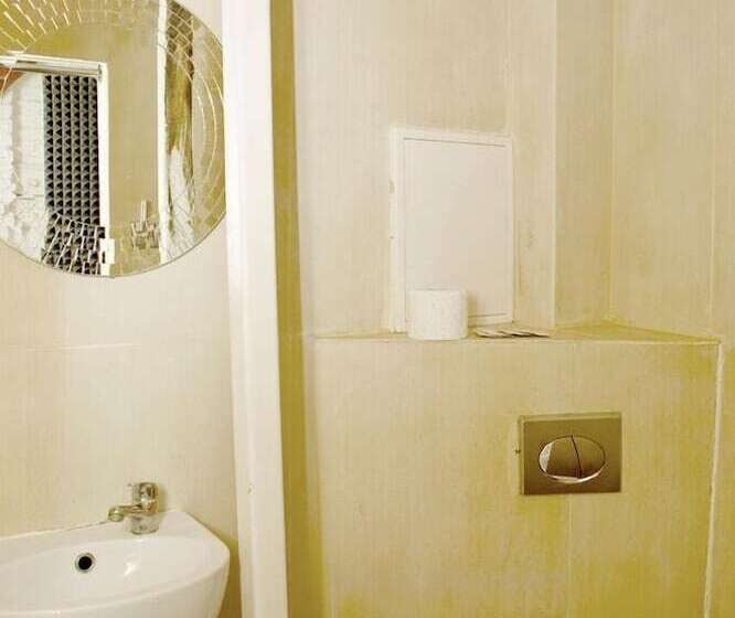 پانسیون Hoża Apartments And Rooms