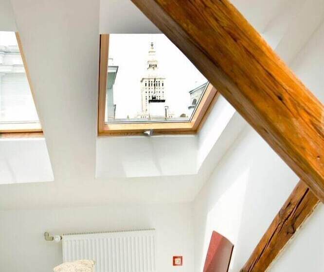 پانسیون Hoża Apartments And Rooms