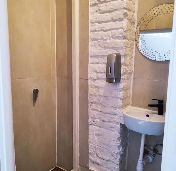 پانسیون Hoża Apartments And Rooms