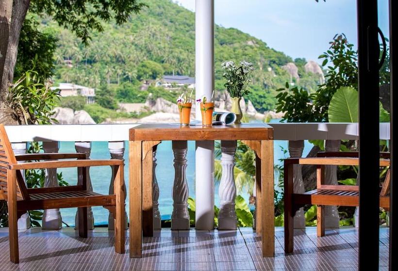 هتل Crystal Bay Yacht Club Beach Resort