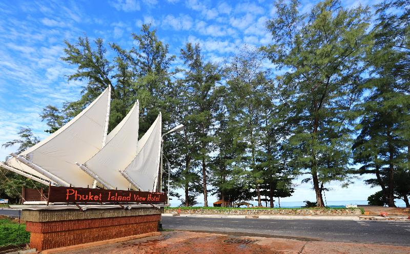 هتل Phuket Island View Resort   Sha Extra Plus