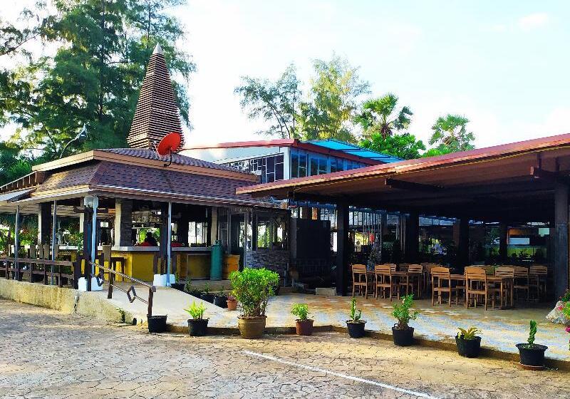 هتل Phuket Island View Resort   Sha Extra Plus