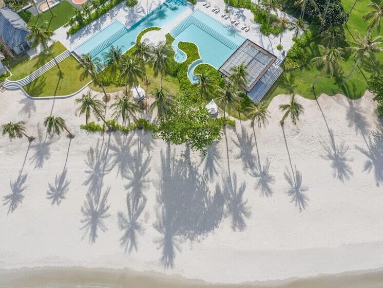 استراحتگاه Centara Reserve Samui