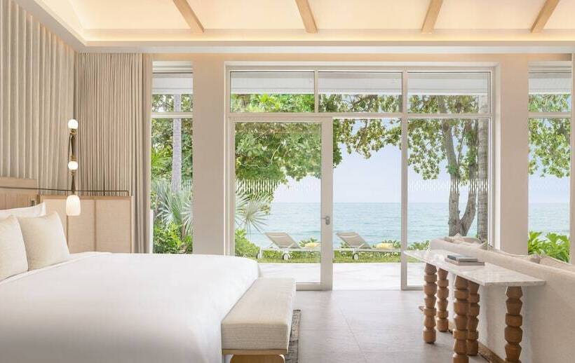 استراحتگاه Centara Reserve Samui