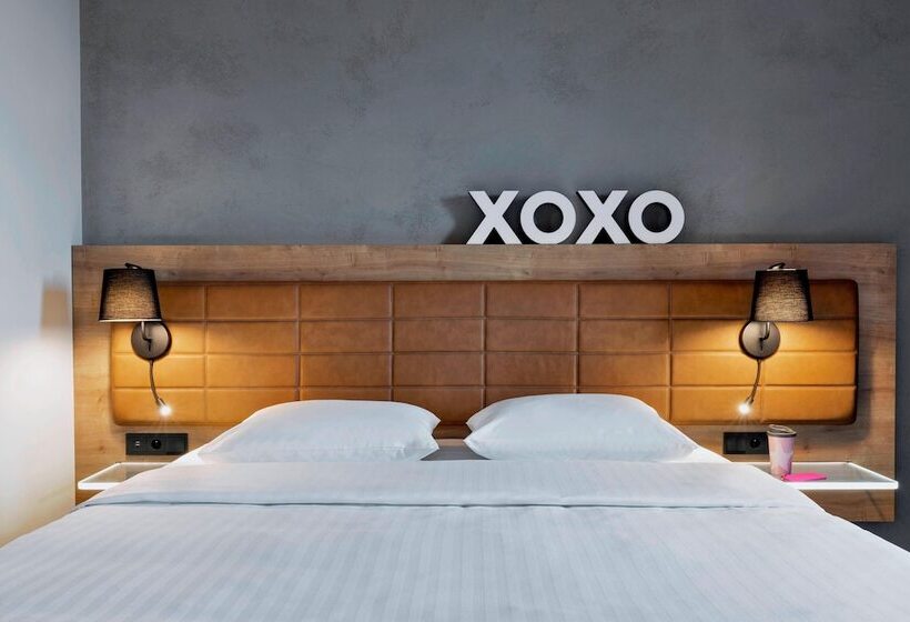 هتل Moxy Warsaw Praga