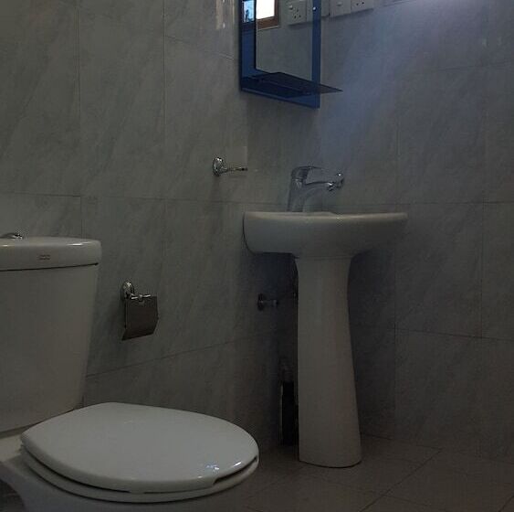 住宿加早餐  Kavindi Villa Aluthgama