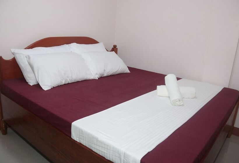 호텔 Palawan Island Inn