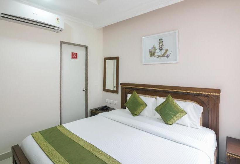 هتل Treebo Trend Madras Inn