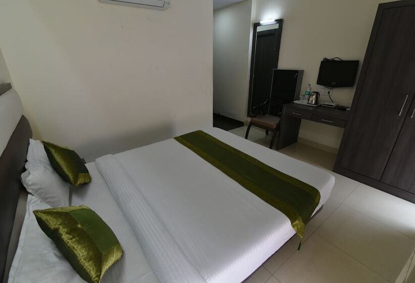 בית מלון כפרי Anand Niketan By Bonjour   On The Ganges