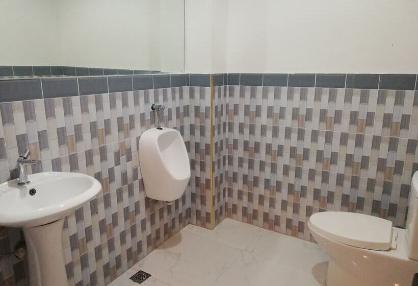 فندق Eon Centennial Express