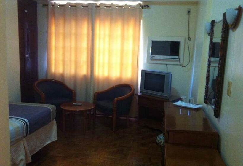 فندق Reddoorz @ Tondaligan Beach