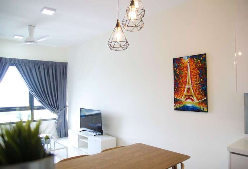 Pandora Homestay Ii