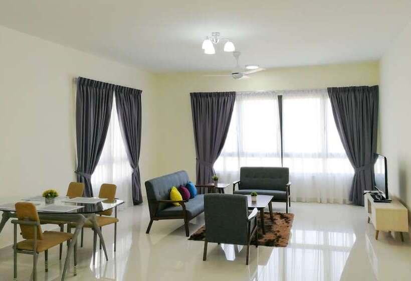 Pandora Homestay Ii