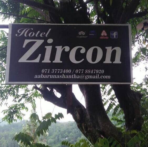 Pensión Zircon Ella