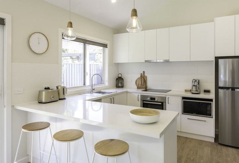 Spring Home  Our Place At Bright