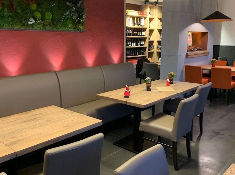 ホテル Maxdorfer Hof