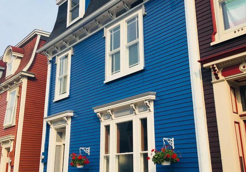 پانسیون Gower Manor Historical Bed & Breakfast