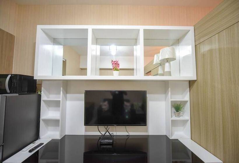 Usp Suites At Shore Residences