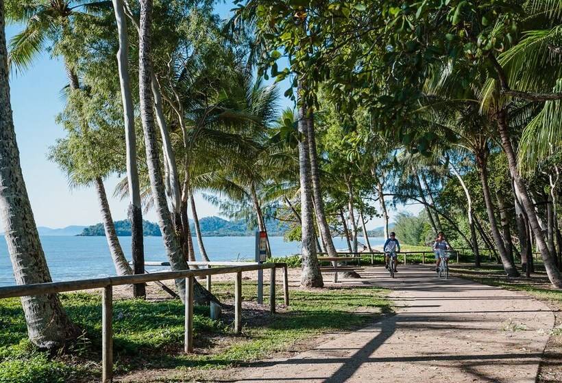 Villa Beach Palm Cove