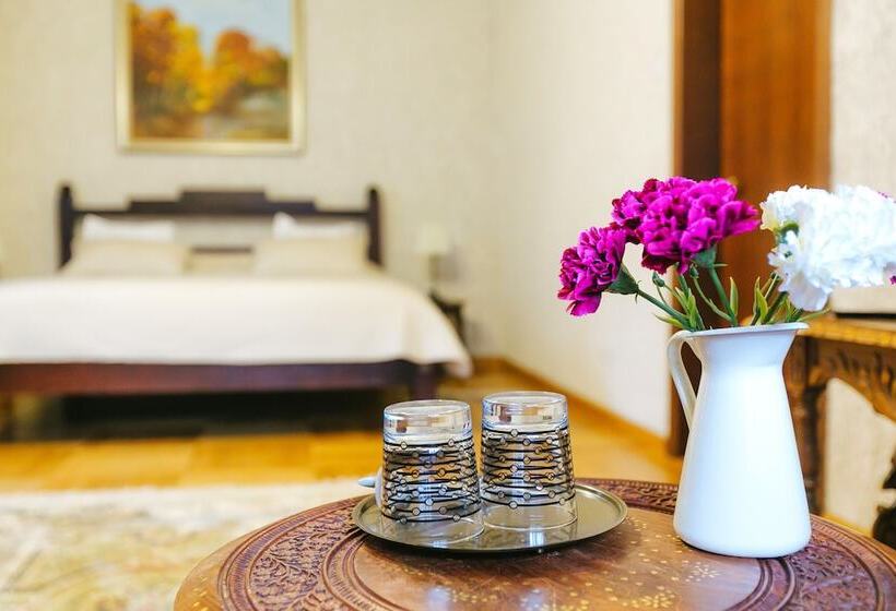تختخواب و صبحانه Casa Natalia