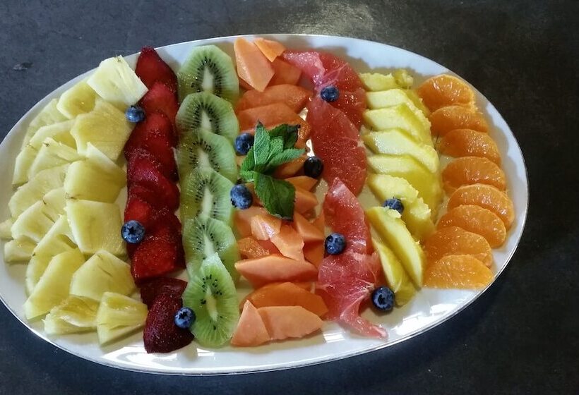 בית מלון כפרי Call Of The Wild Lodge