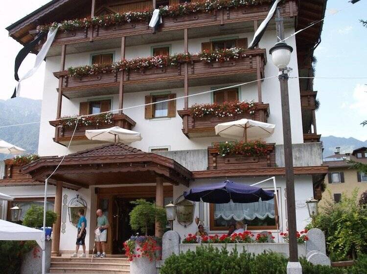 هتل Olympic Palace